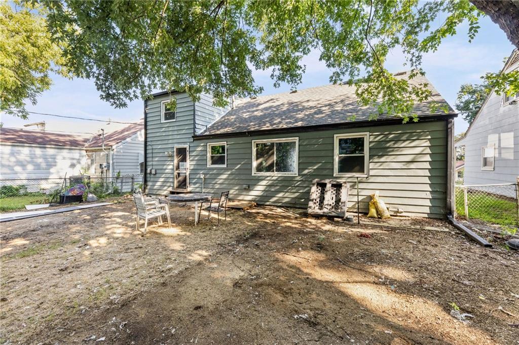 1143 E 65th Street