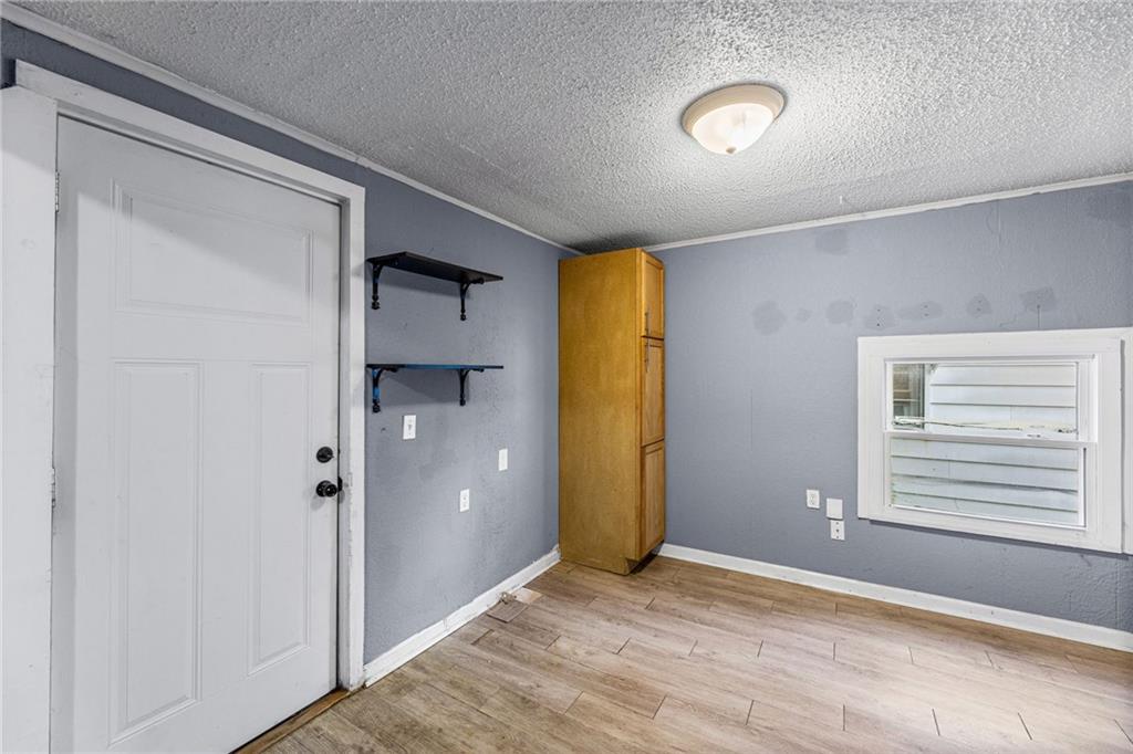 1143 E 65th Street