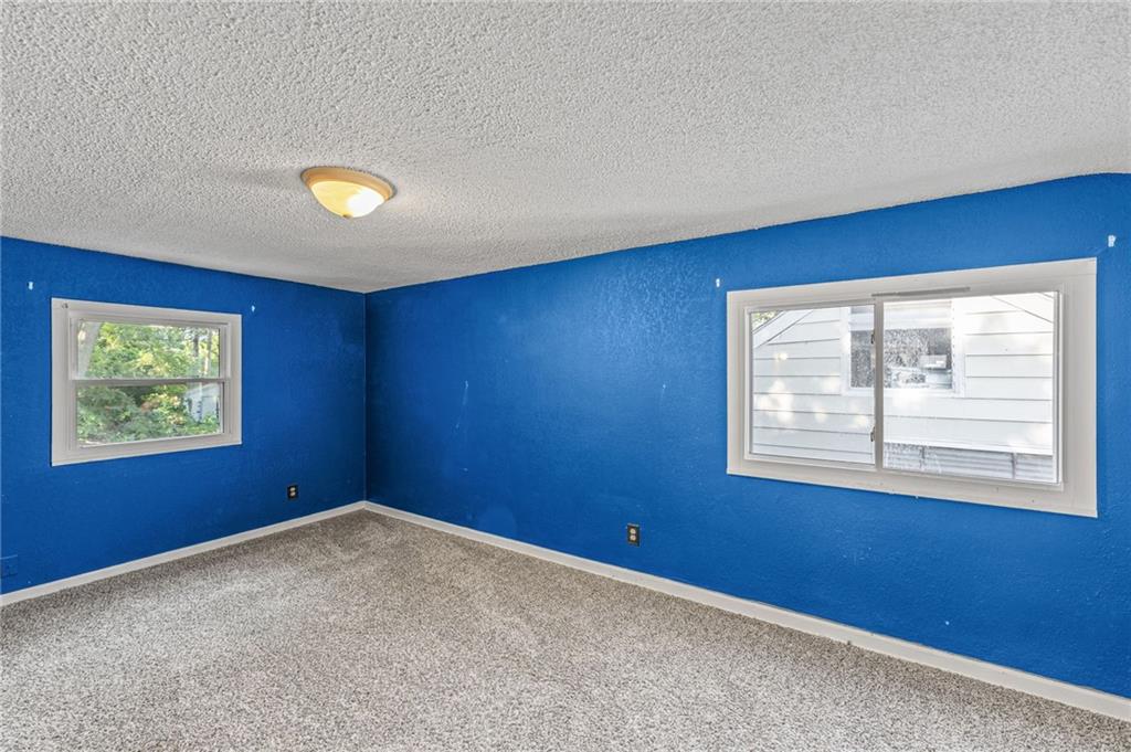 1143 E 65th Street