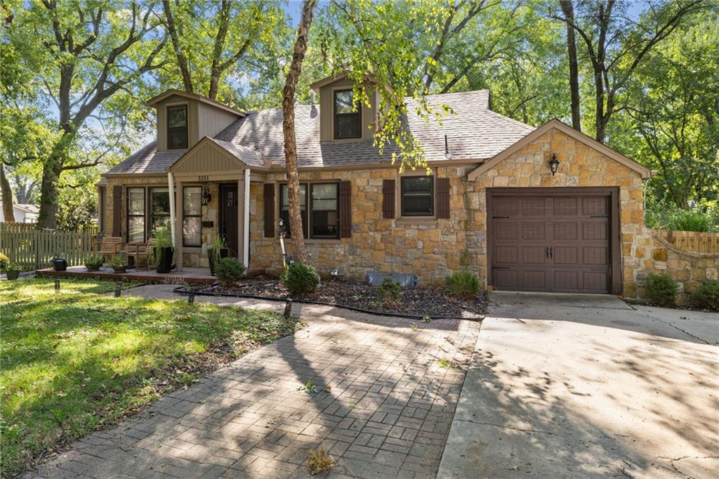 3231 Somerset Drive