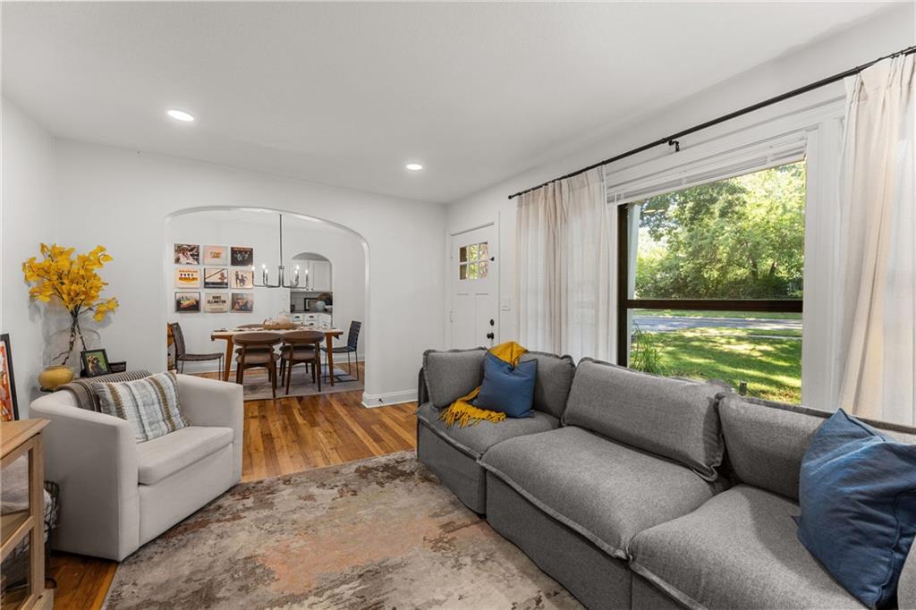 3231 Somerset Drive