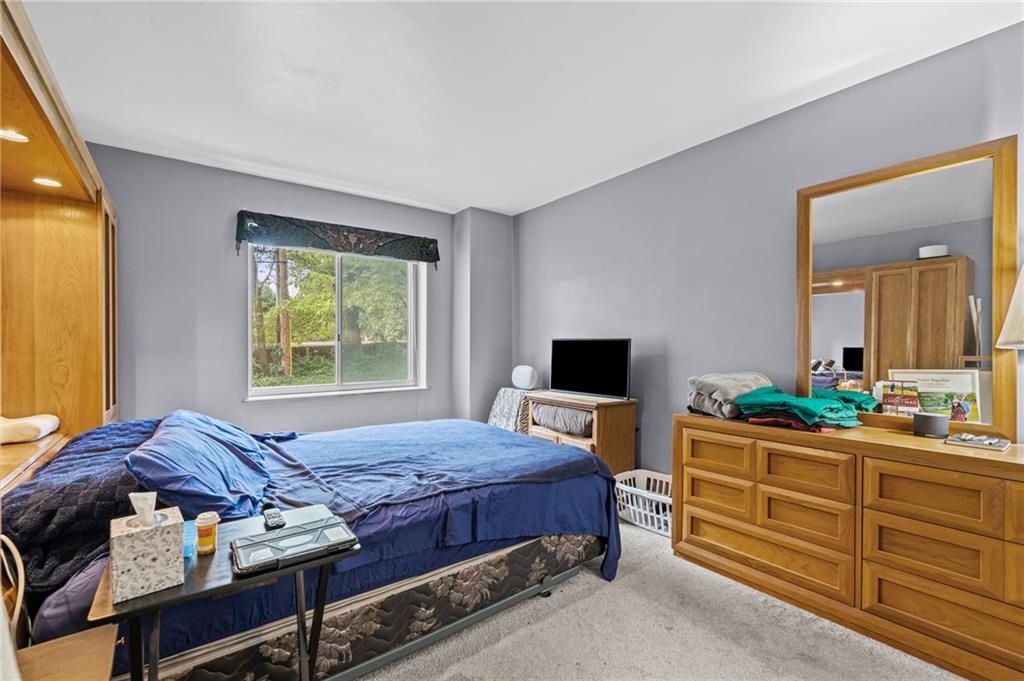 4550 Warwick Boulevard Unit: 207