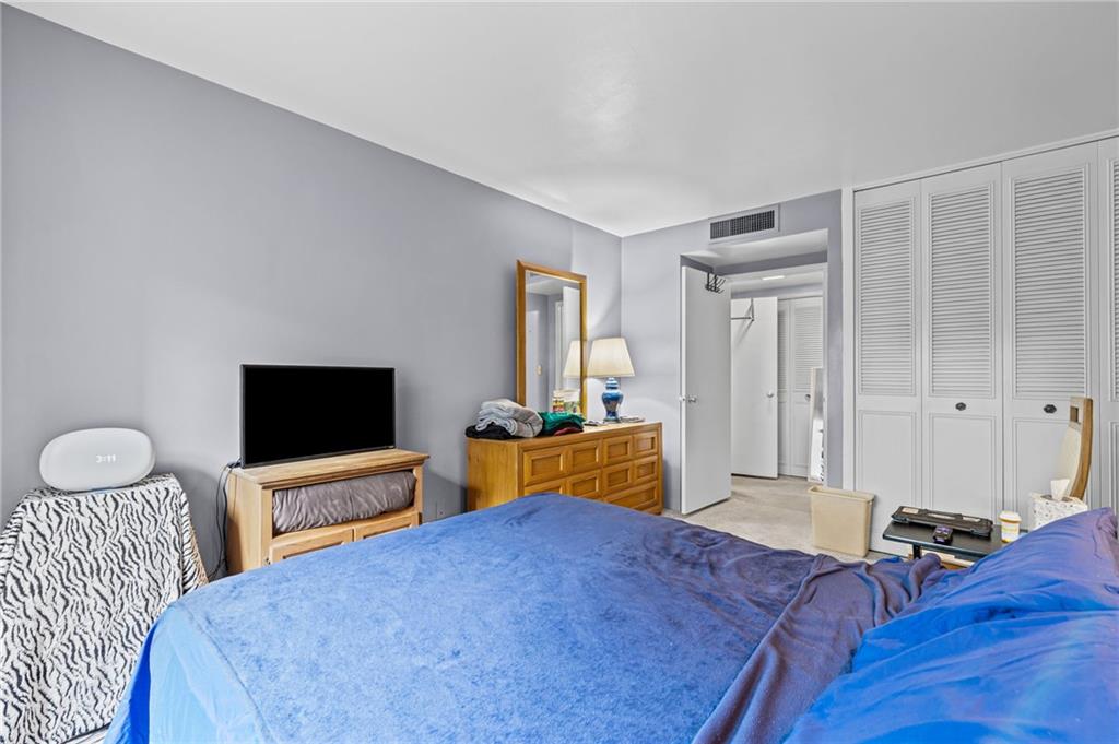 4550 Warwick Boulevard Unit: 207
