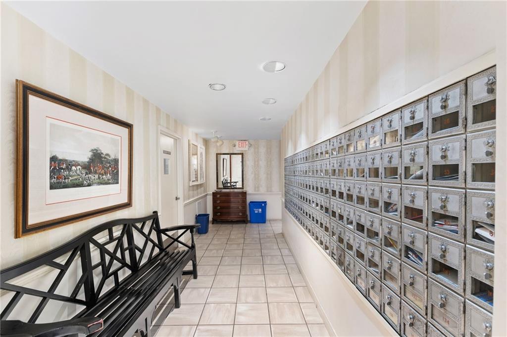 4550 Warwick Boulevard Unit: 207