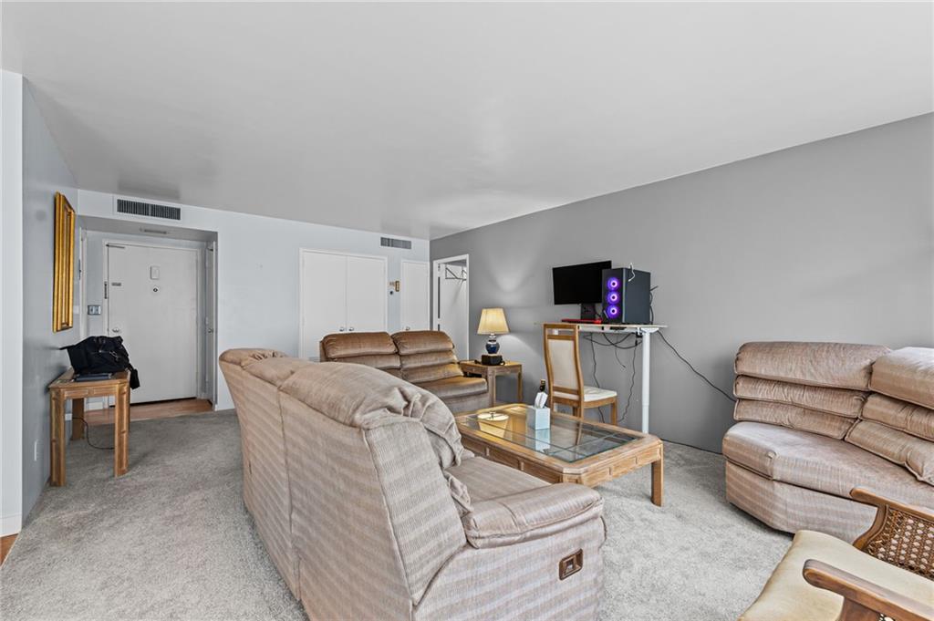 4550 Warwick Boulevard Unit: 207