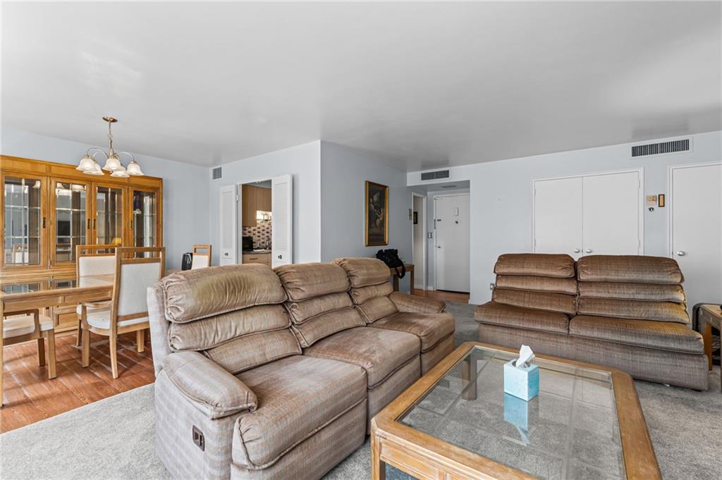 4550 Warwick Boulevard Unit: 207