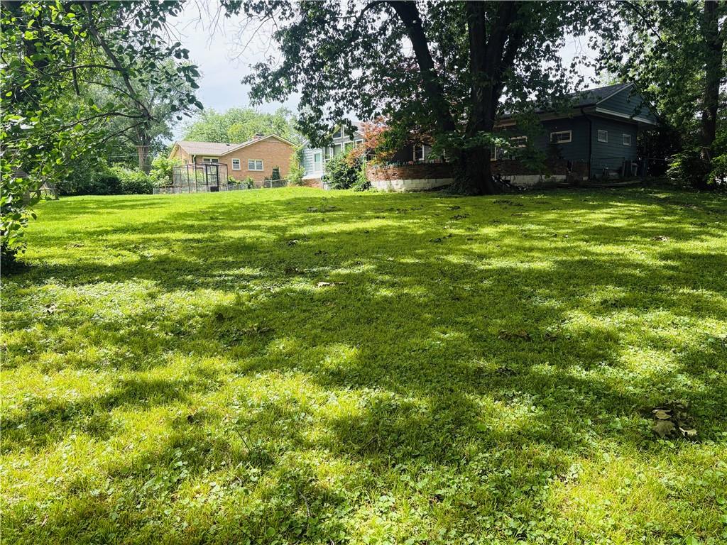 5211 W 65th Place
