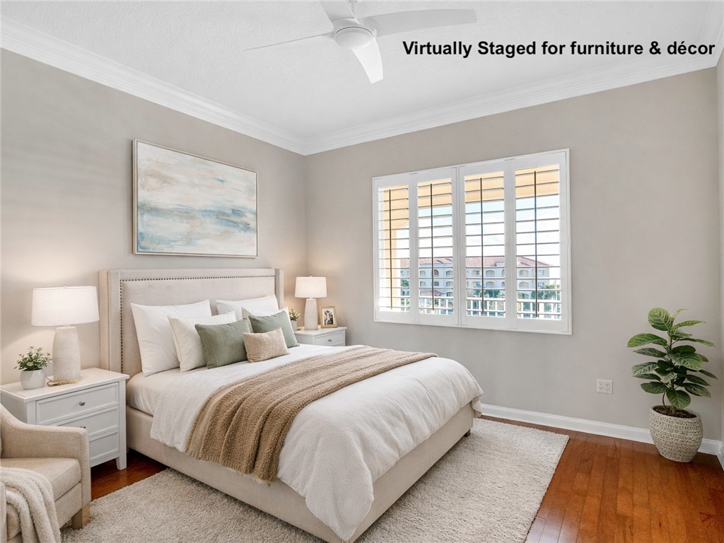 14 Harbour Isle Drive W PH 4