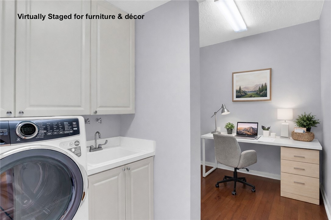 14 Harbour Isle Drive W PH 4