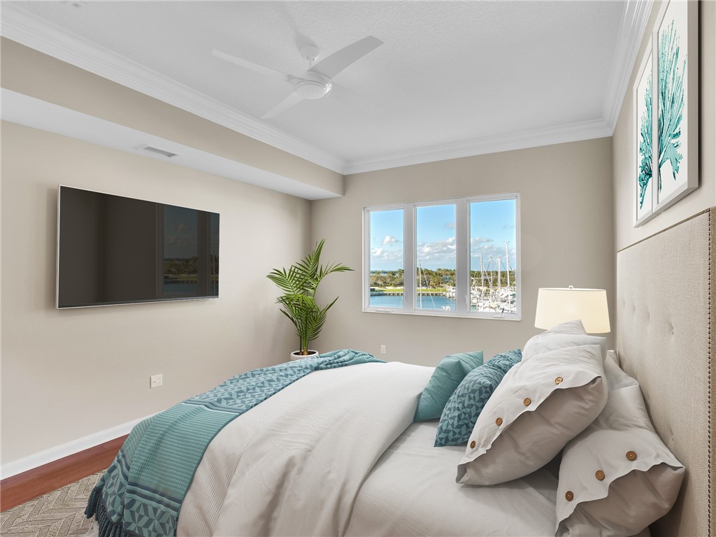 14 Harbour Isle Drive W PH 4