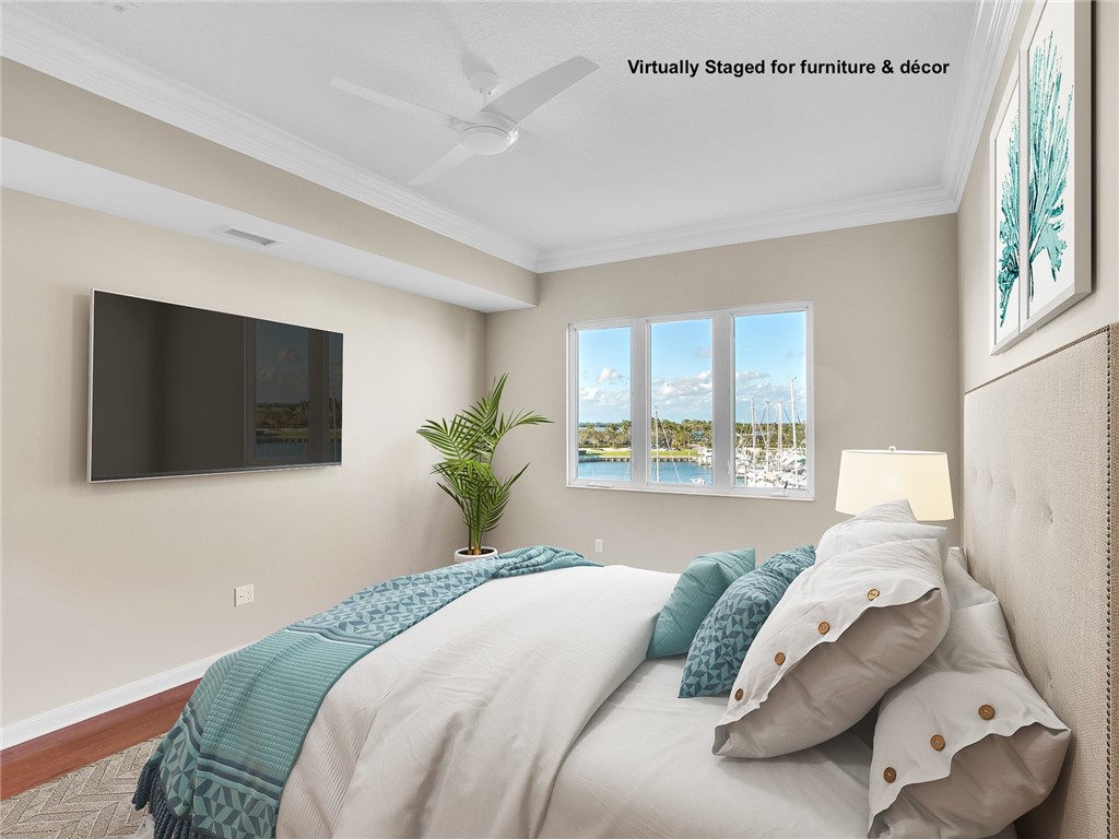 14 Harbour Isle Drive W PH 4