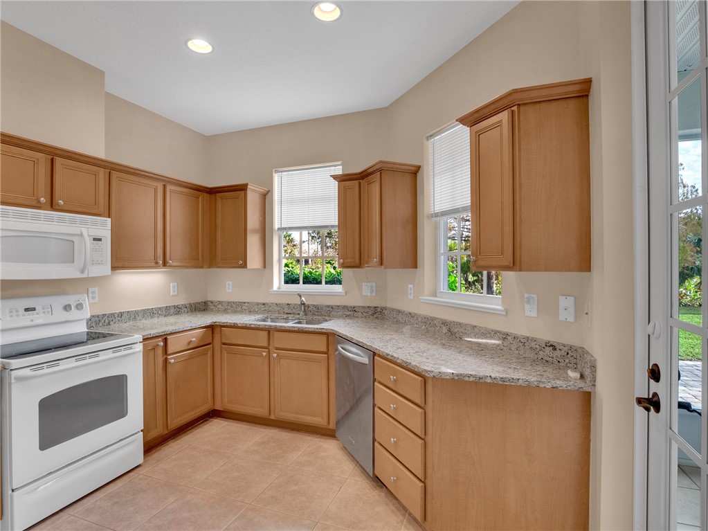 2340 Water Oak Court SW 211