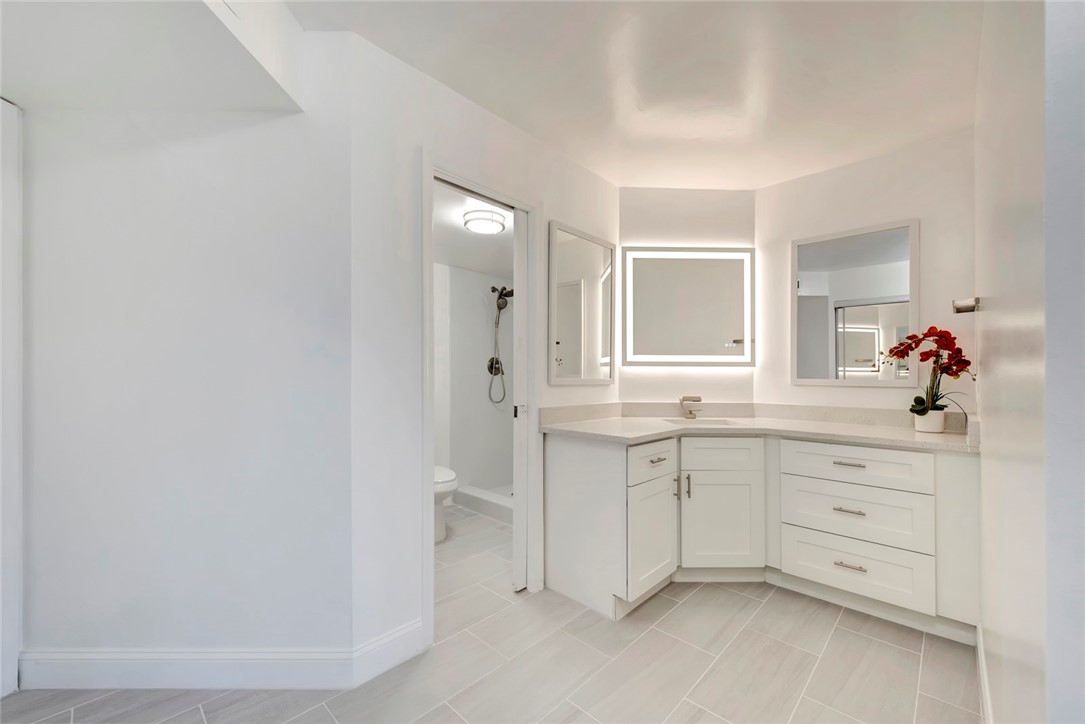 5101 Jimmy Buffett Memorial Highway 208