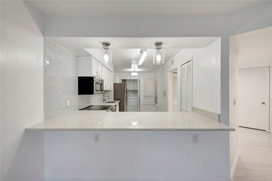 5101 Jimmy Buffett Memorial Highway 208