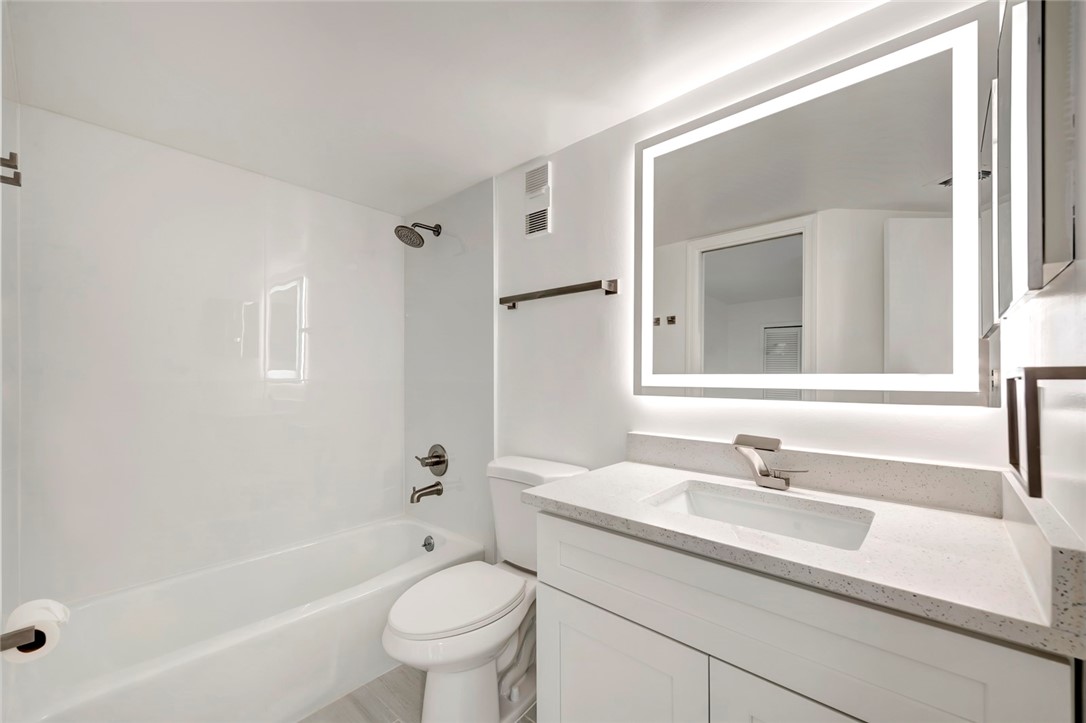 5101 Jimmy Buffett Memorial Highway 208