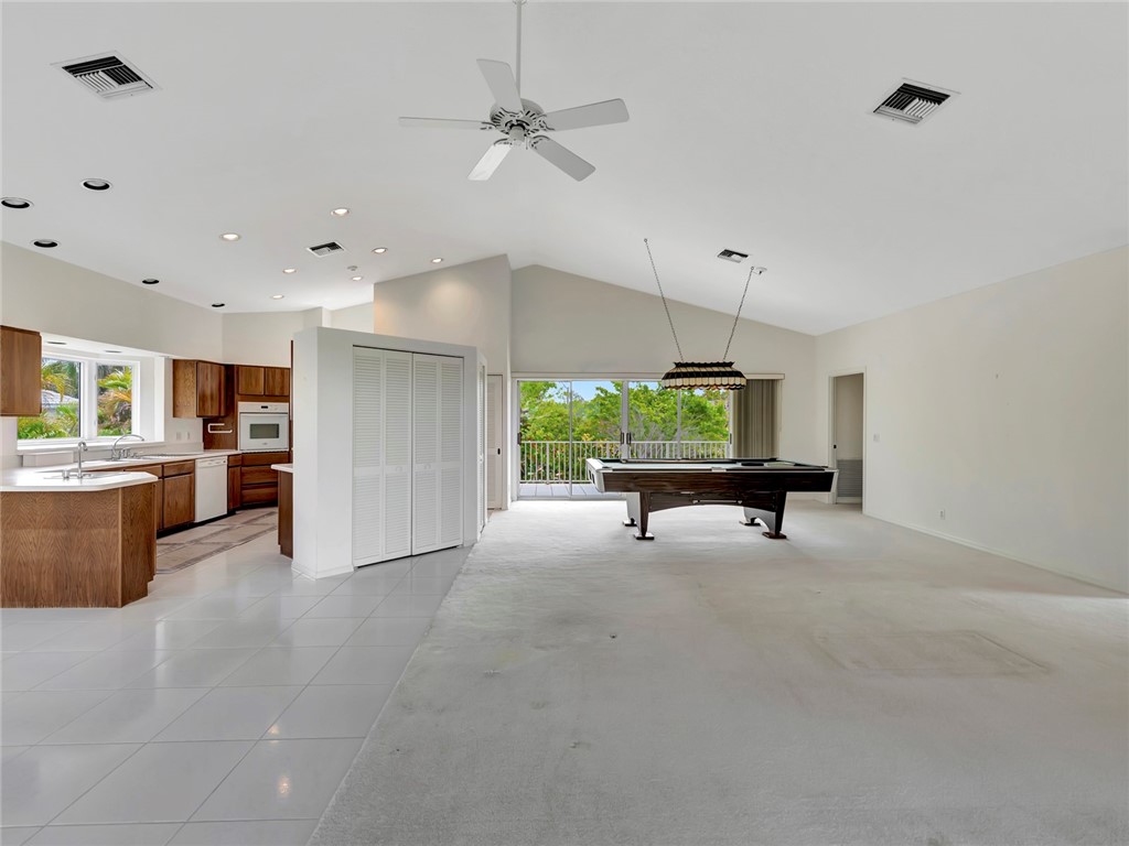 1700 Coconut Drive