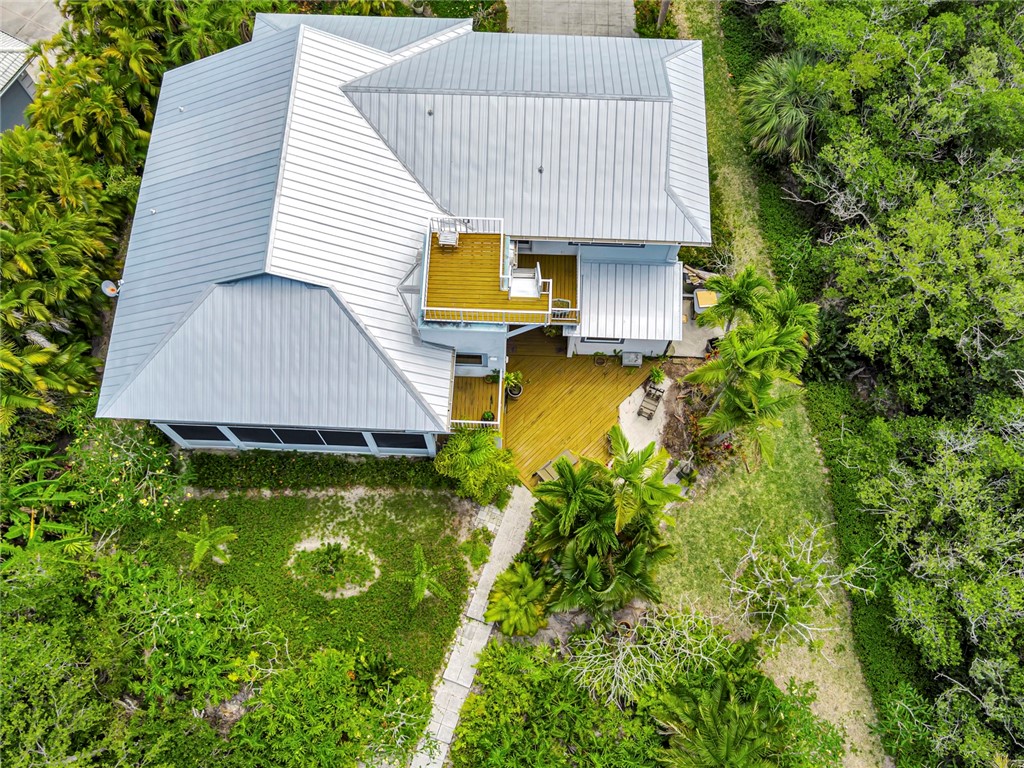1700 Coconut Drive