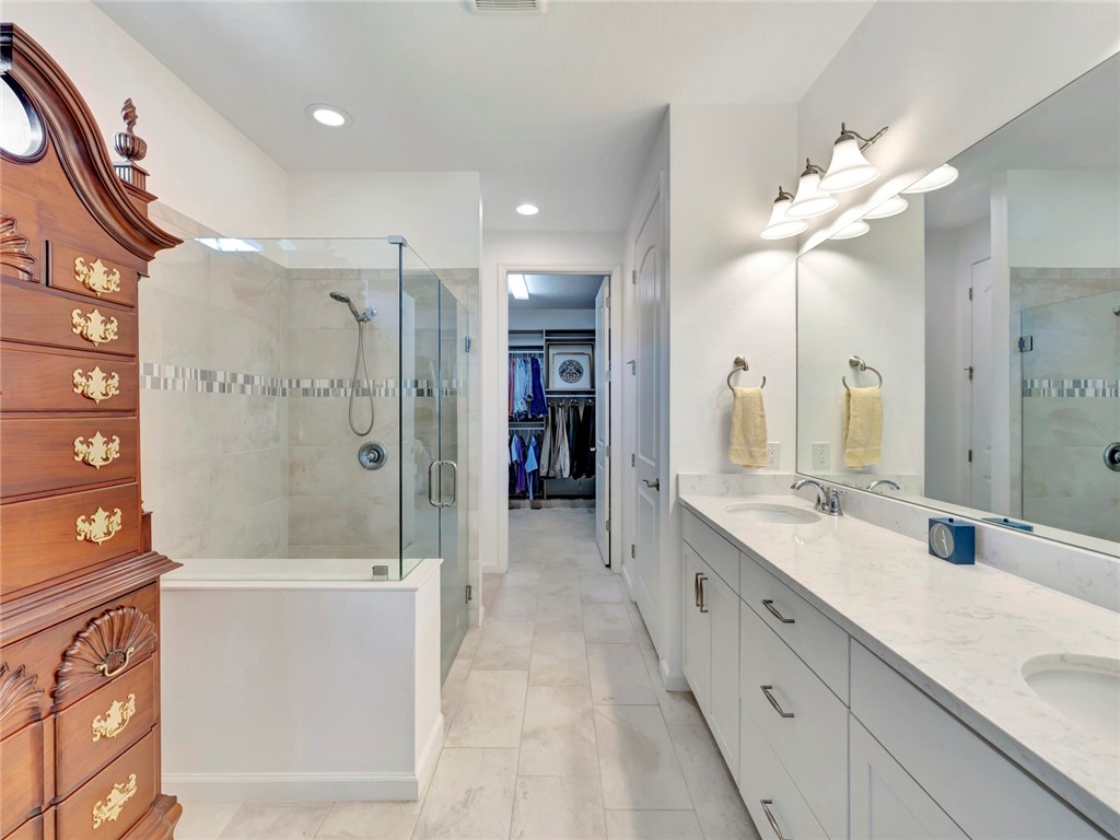 5205 Turtle Creek Circle