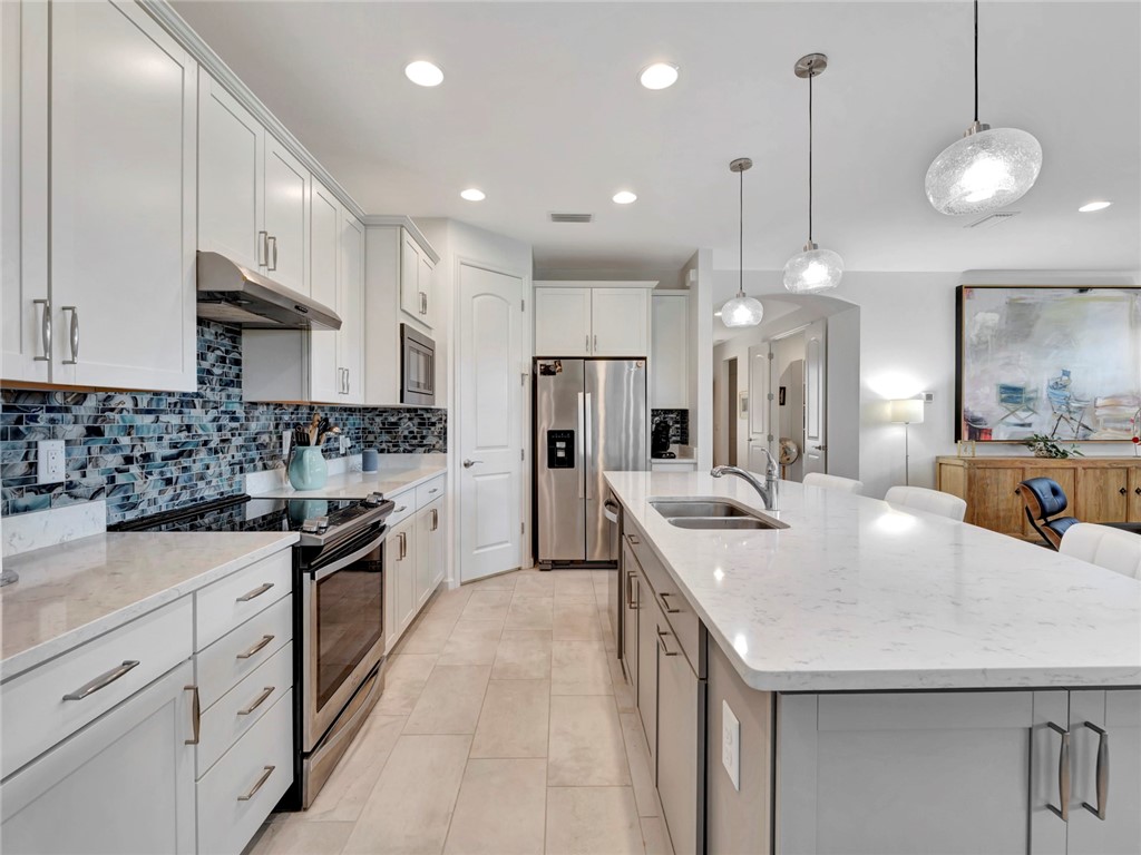5205 Turtle Creek Circle