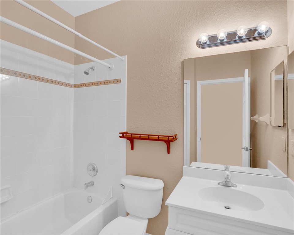 471 E Tangerine Square SW