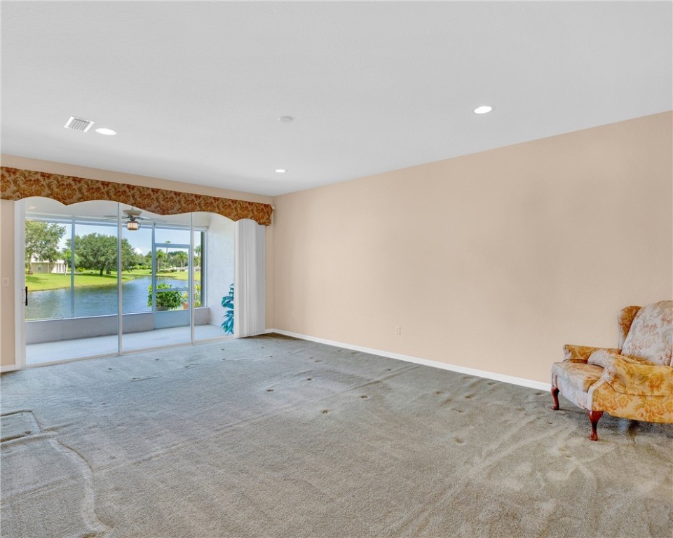 471 E Tangerine Square SW