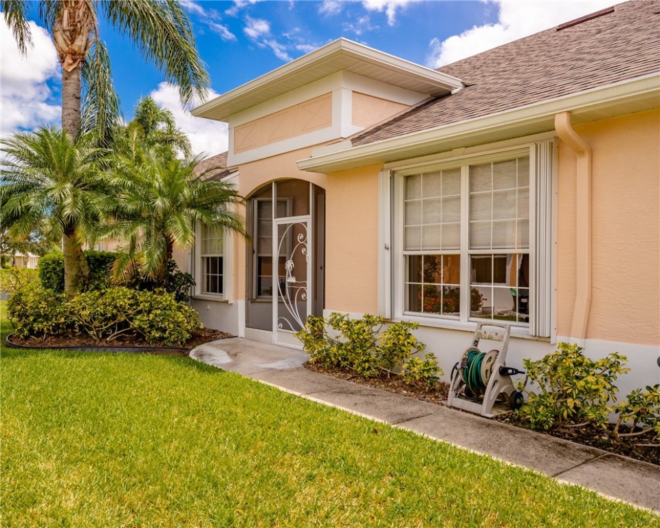 471 E Tangerine Square SW