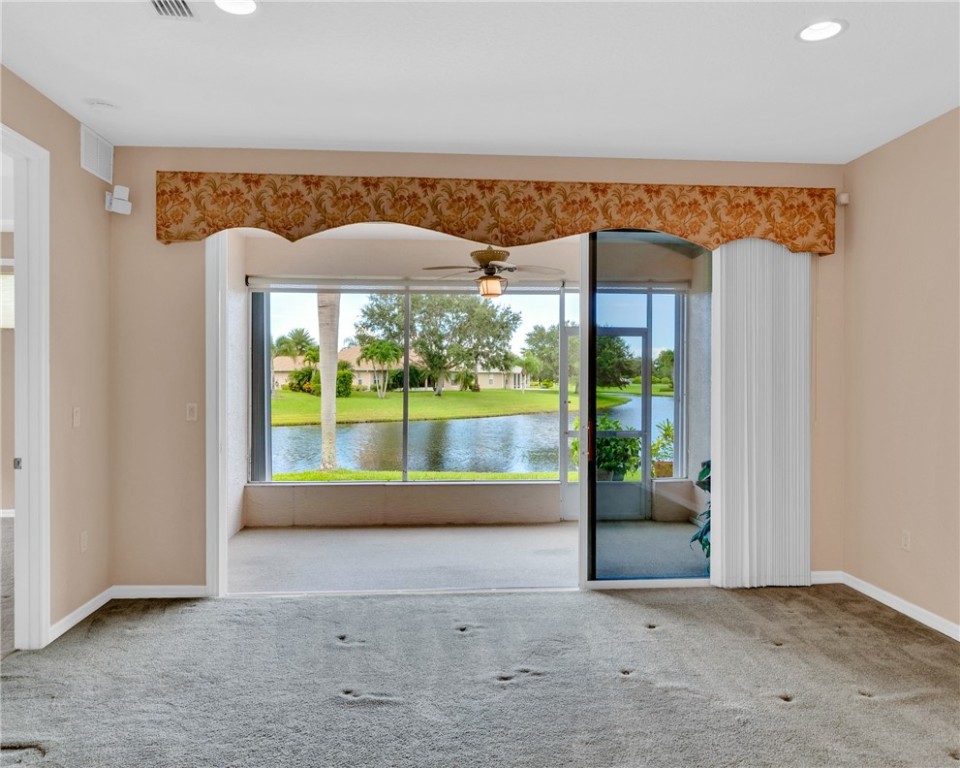 471 E Tangerine Square SW