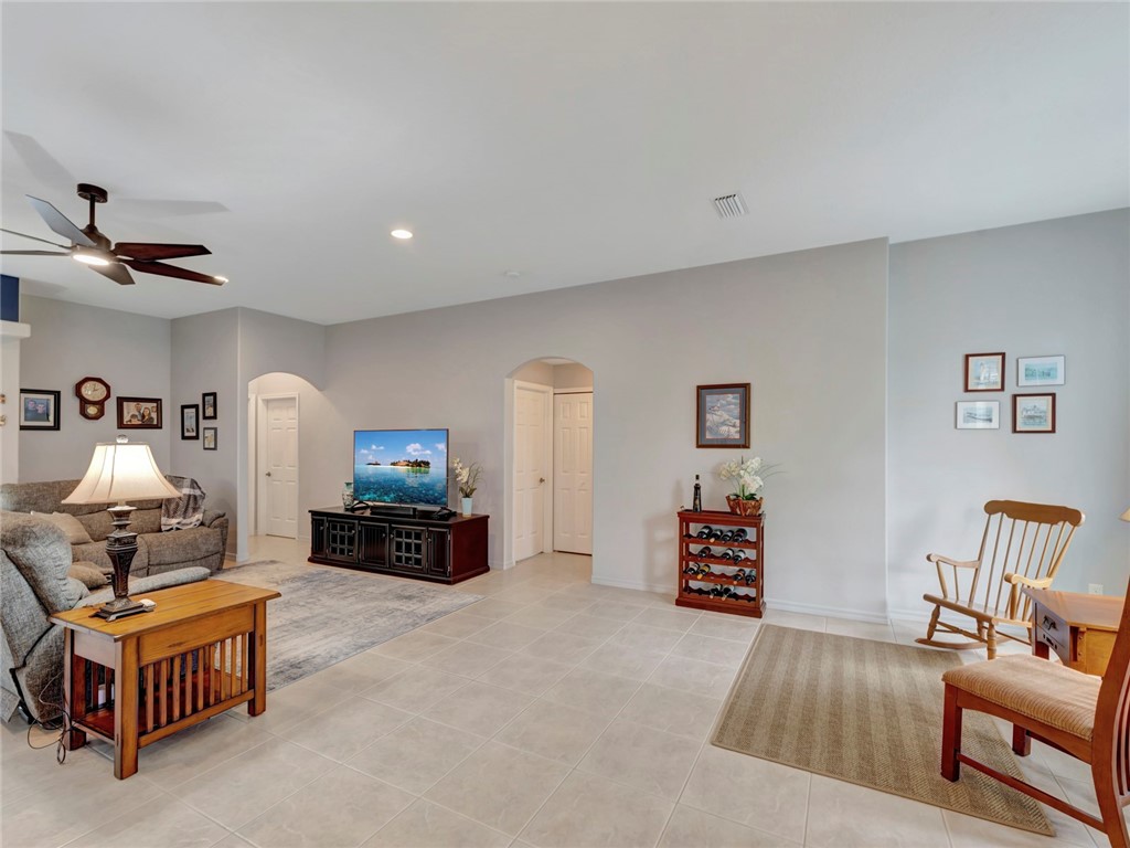 419 N Key Lime Square SW