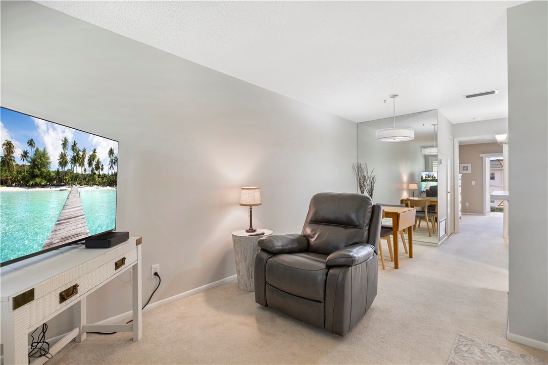 27 Vista Gardens Trail 204