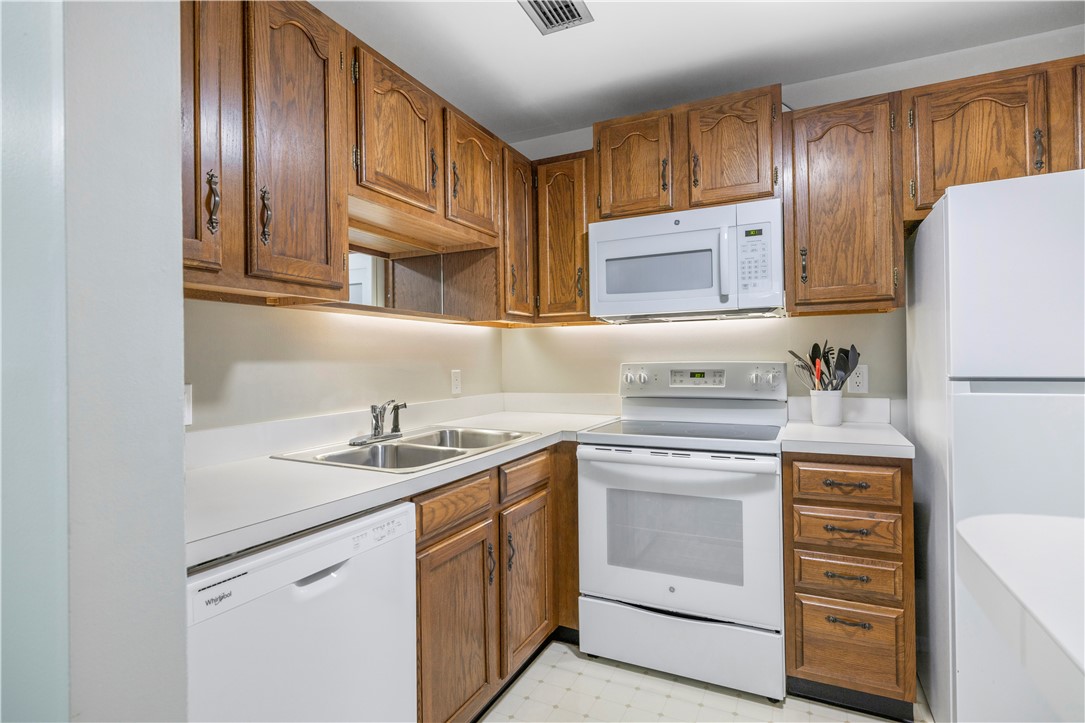 27 Vista Gardens Trail 204