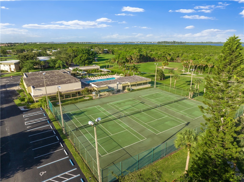 27 Vista Gardens Trail 204