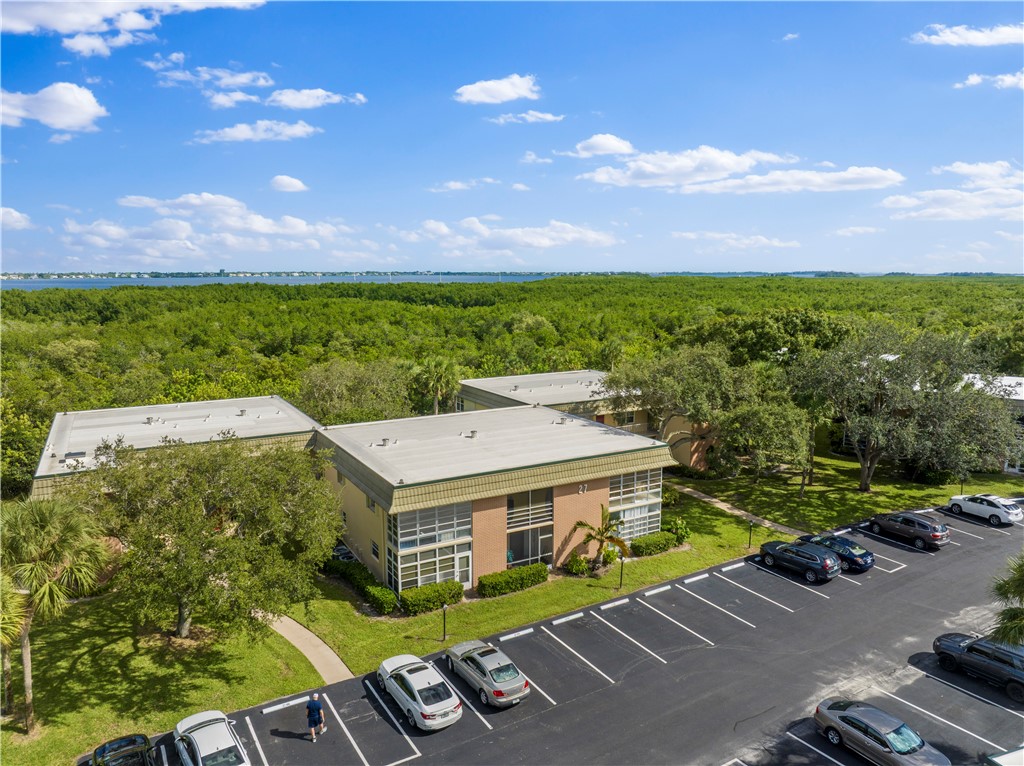 27 Vista Gardens Trail 204