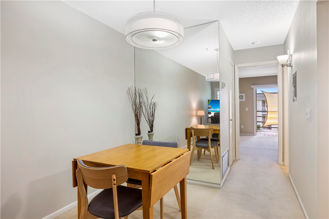 27 Vista Gardens Trail 204