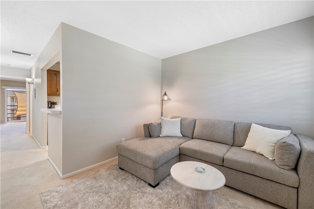 27 Vista Gardens Trail 204