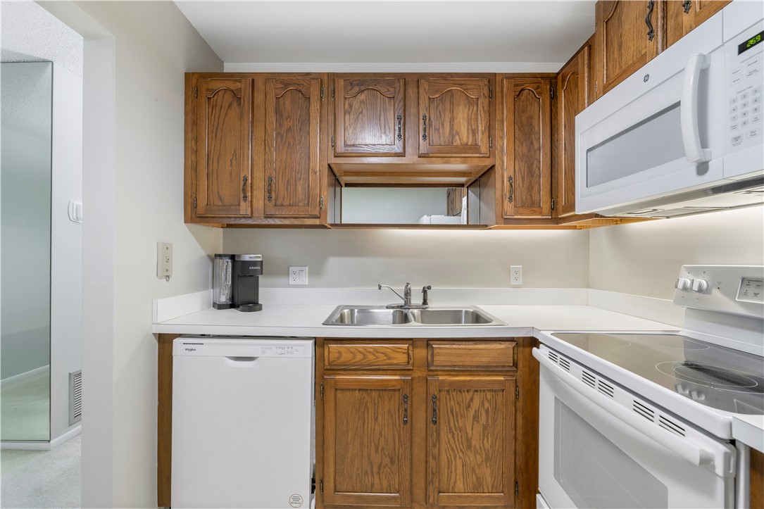 27 Vista Gardens Trail 204