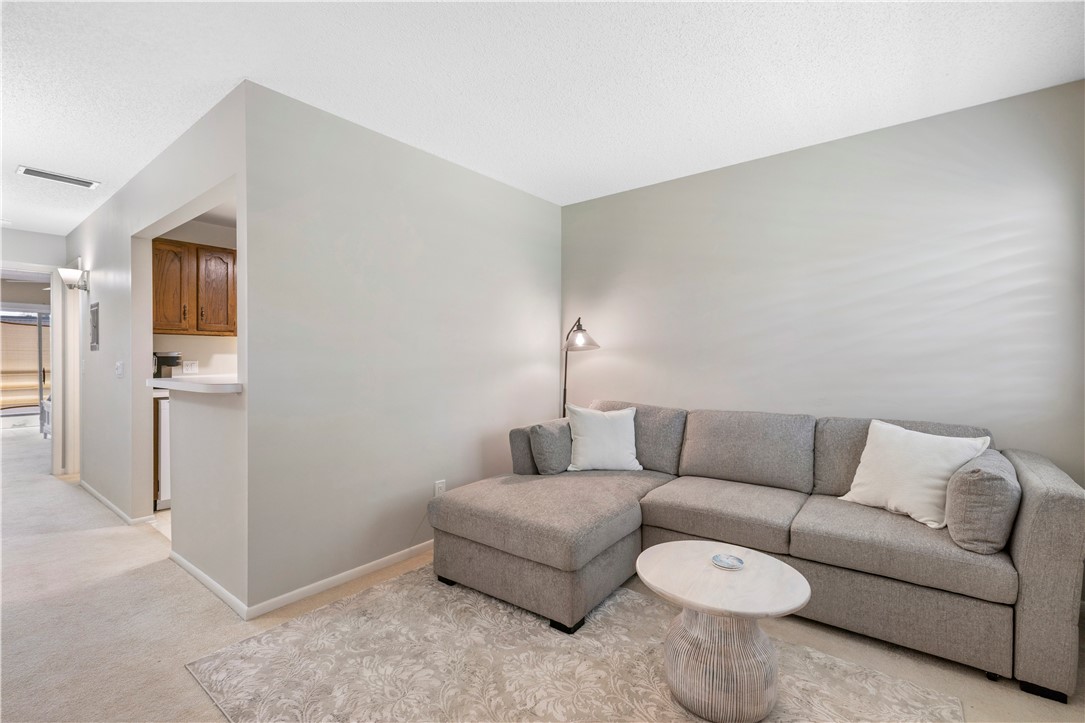 27 Vista Gardens Trail 204