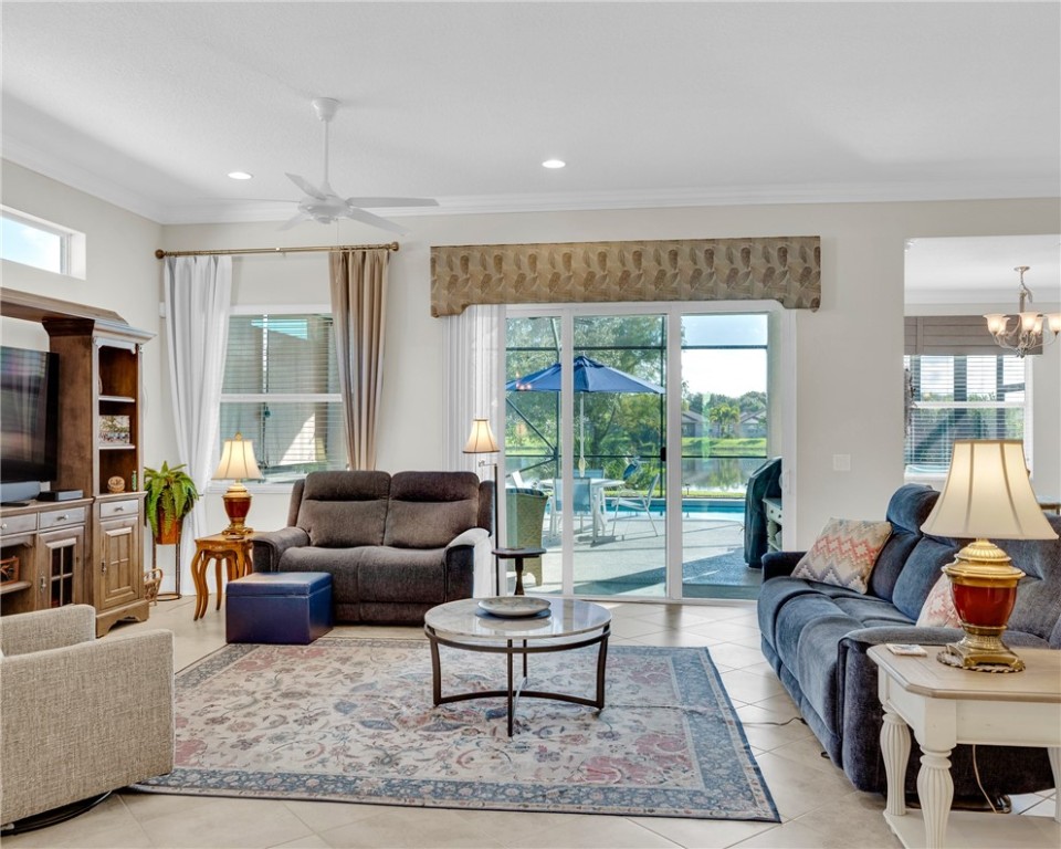 1768 SW Belmont Circle SW