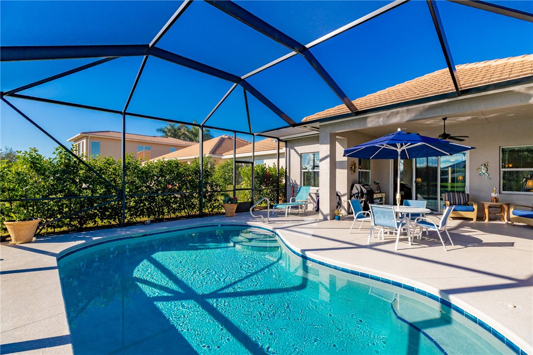 1768 SW Belmont Circle SW