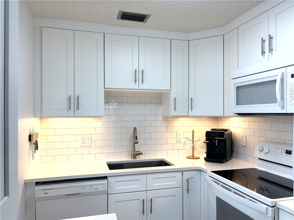 34 Pine Arbor Lane 203