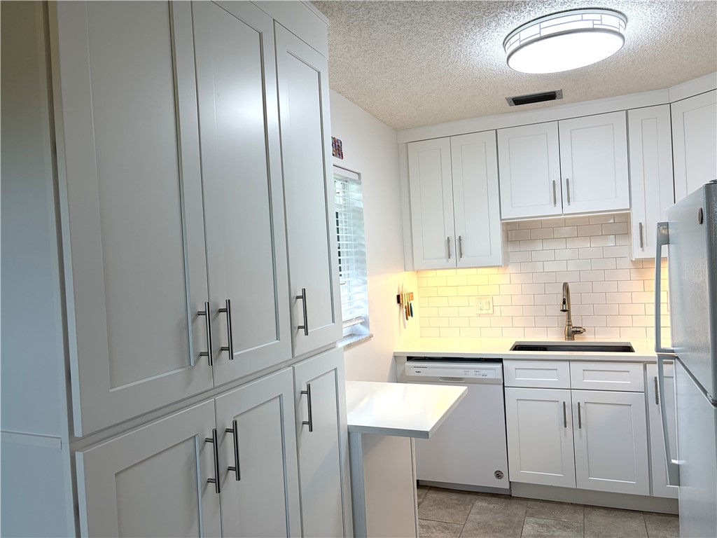 34 Pine Arbor Lane 203