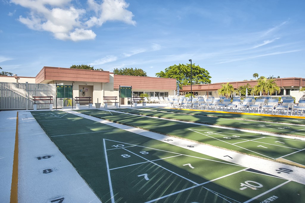 73 Royal Oak Court 206