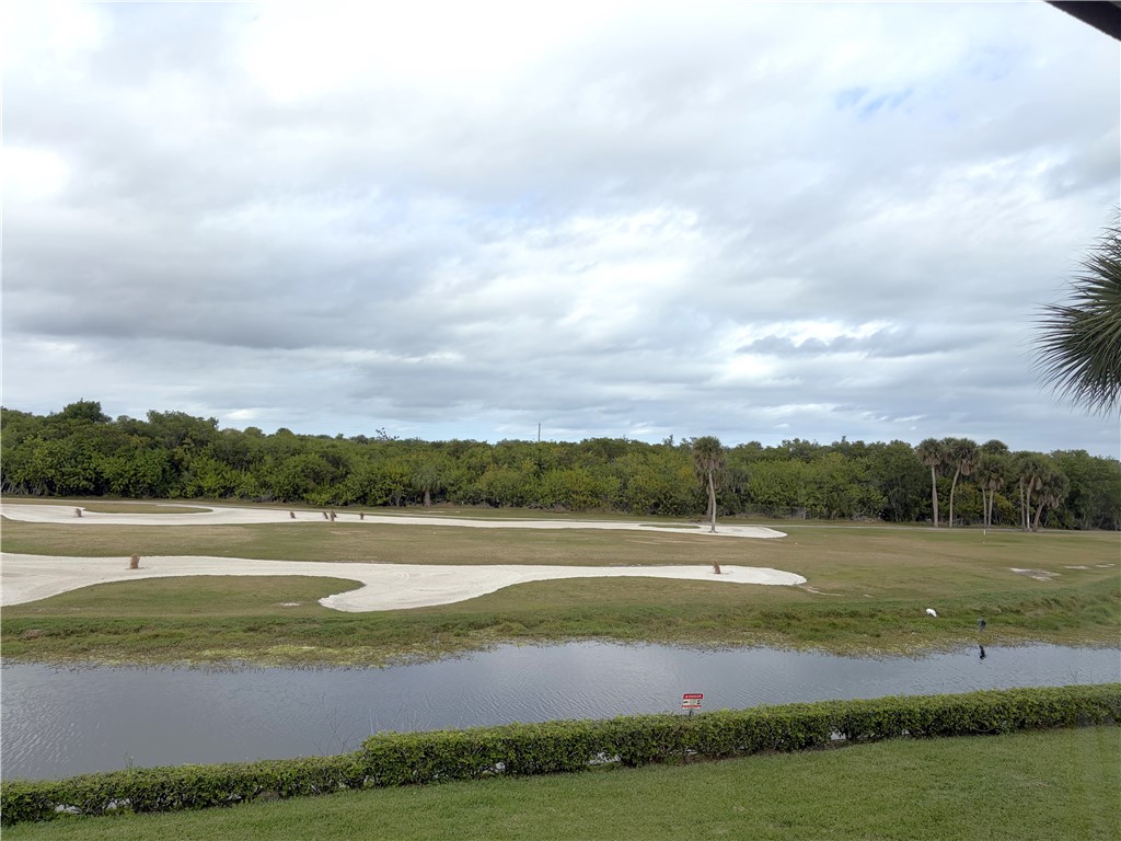 73 Royal Oak Court 206