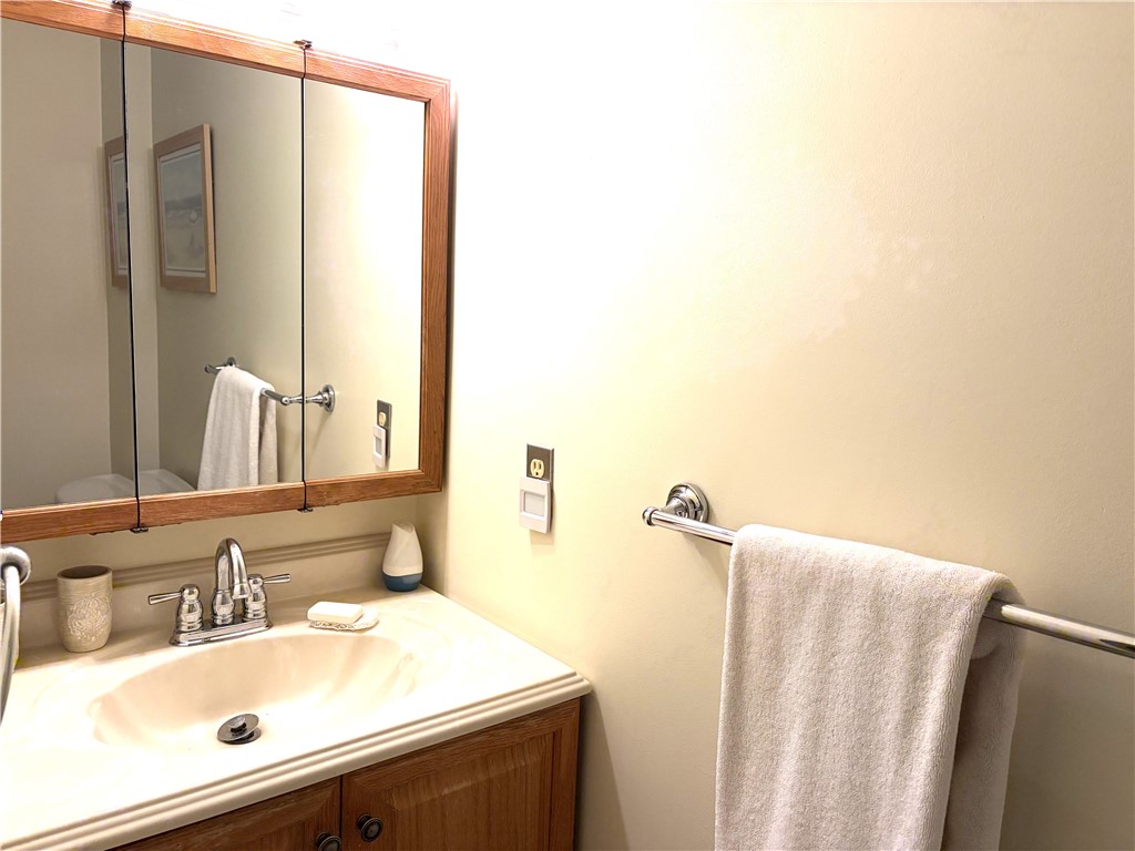 73 Royal Oak Court 206