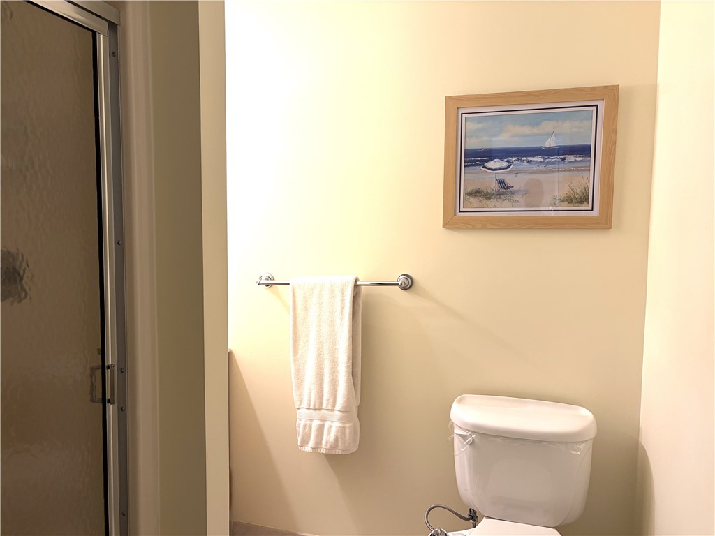 73 Royal Oak Court 206