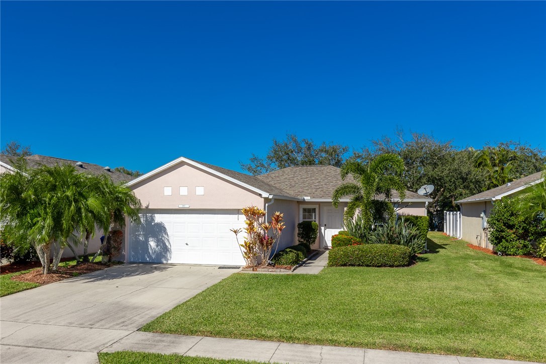 887 Greenleaf Circle