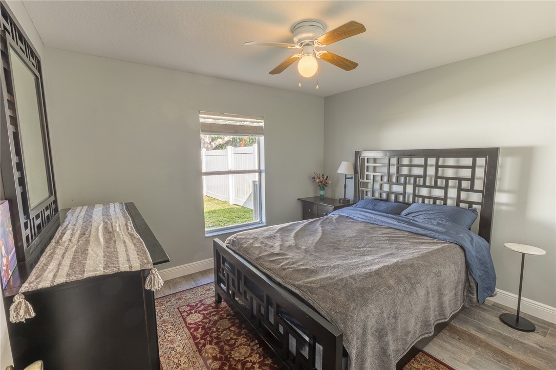 887 Greenleaf Circle