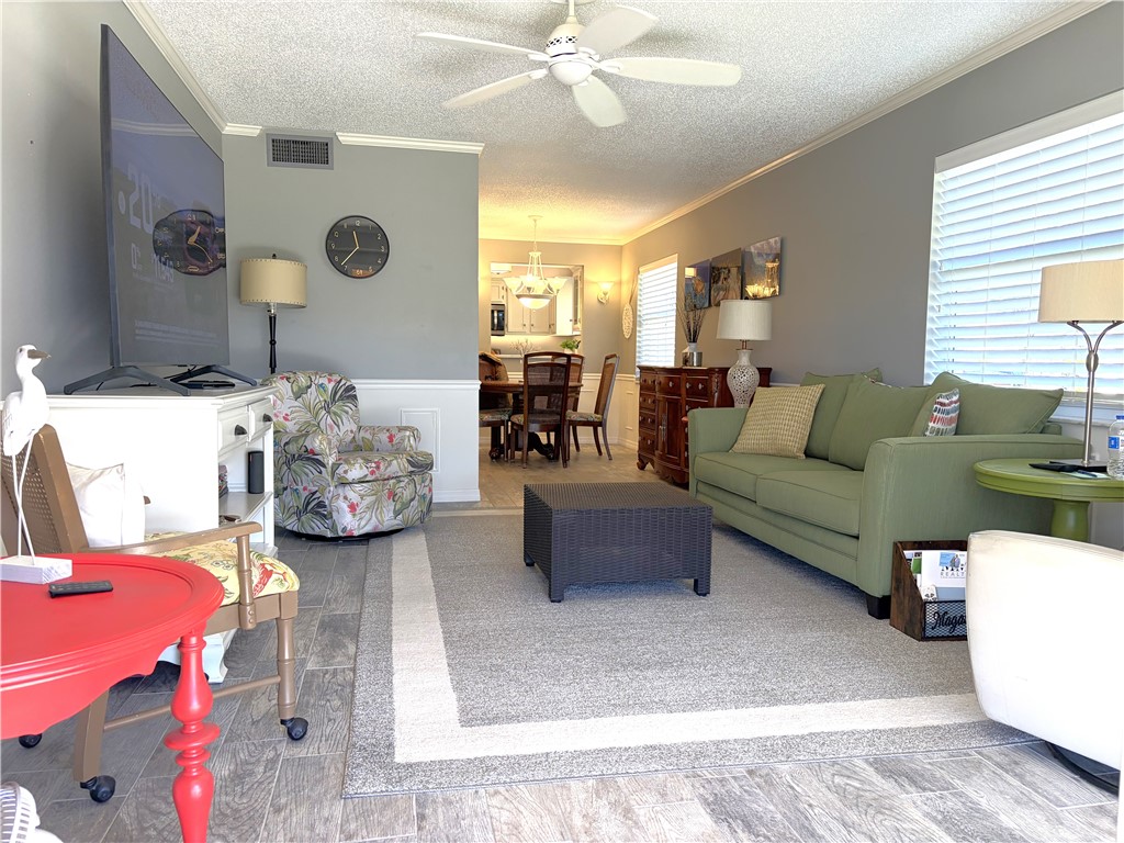 68 Royal Oak Court 107