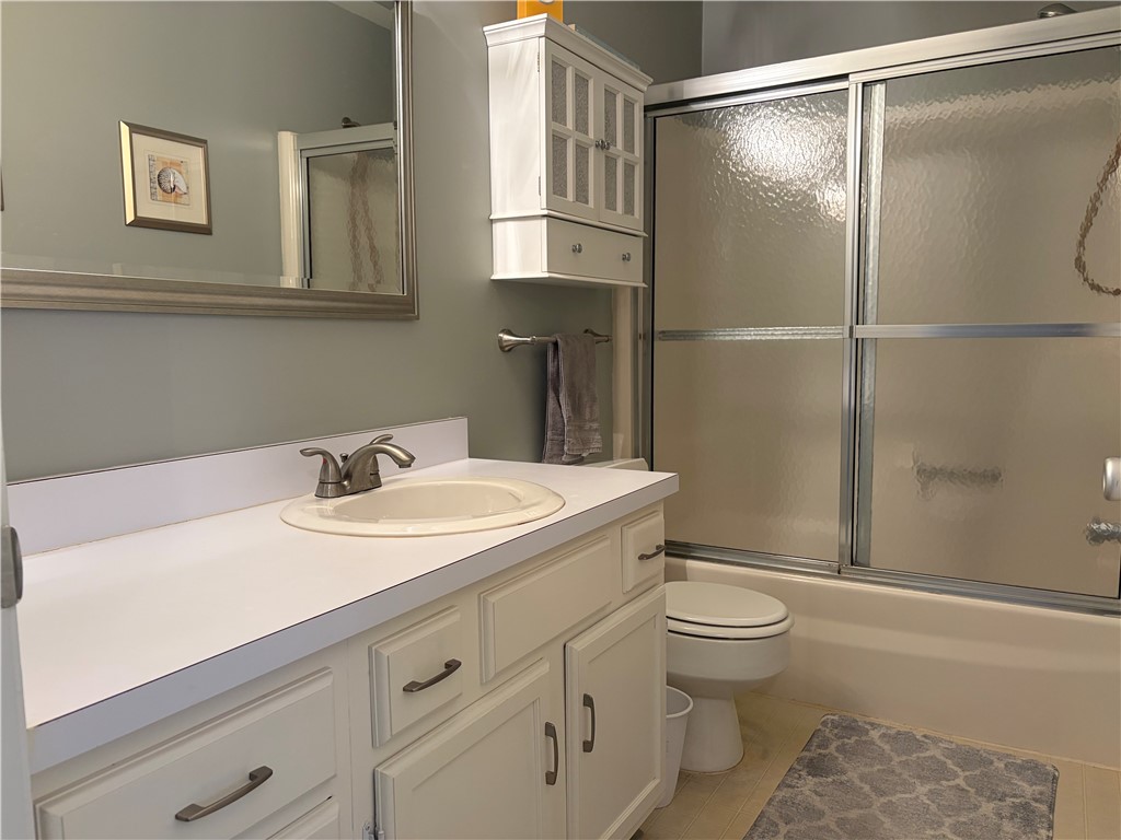 68 Royal Oak Court 107