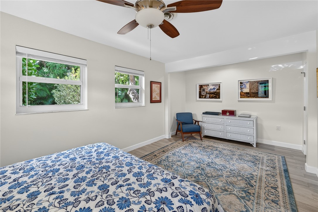 547 E Causeway Boulevard