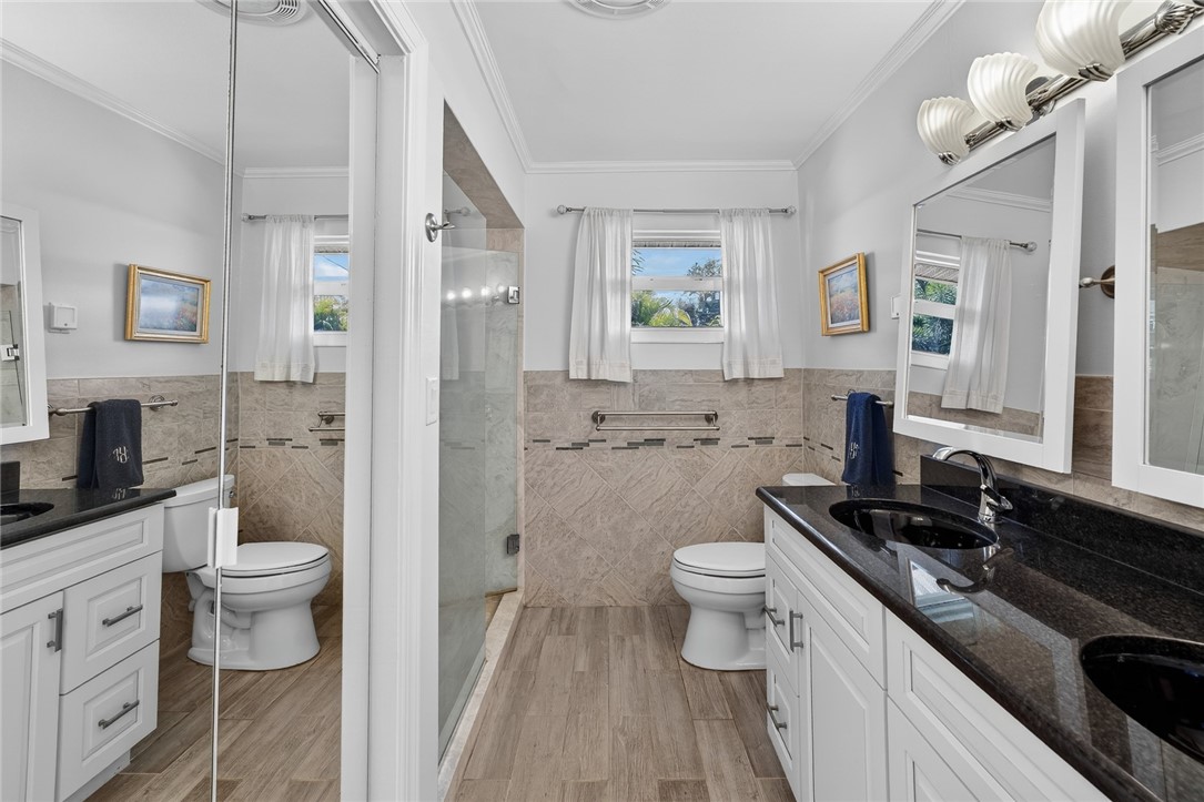 547 E Causeway Boulevard